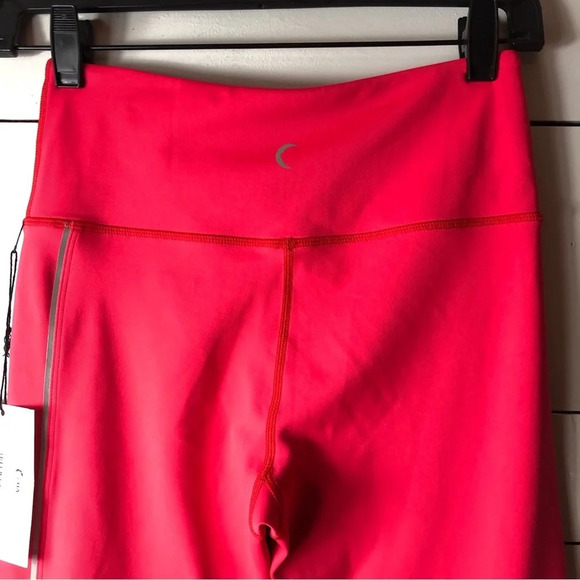 NWT Zyia Popsicle Pink Reflective Stripe Light n Tight Hi-Rise 7/8 24" Size 4 - Picture 7 of 9